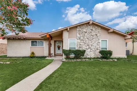 2306 Richland Dr, Garland, TX 75044