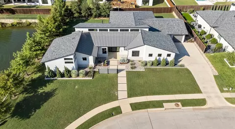 200 Winnie Dr, Colleyville, TX 76034