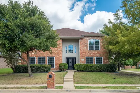 469 Waterfall Cir, Lancaster, TX 75146