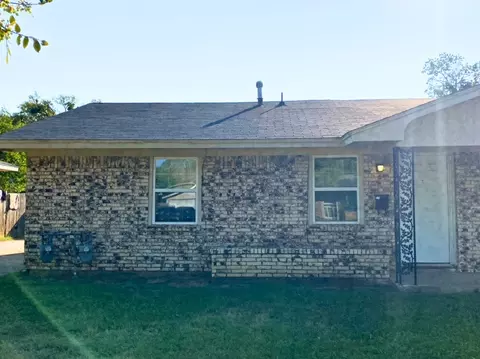 2517 Normont Cir, Fort Worth, TX 76103