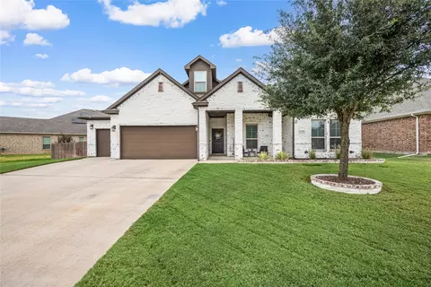 1717 Stillwater Dr, Burleson, TX 76028