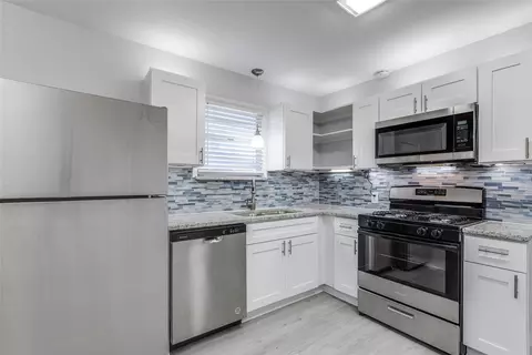 427 E Morton St, Denison, TX 75021