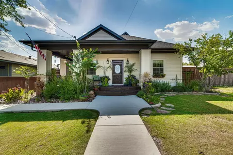 406 Commerce St, Maypearl, TX 76064