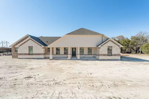 1012 Leo Ln, Poolville, TX 76487