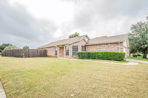 1117 Browntop St, Crowley, TX 76036