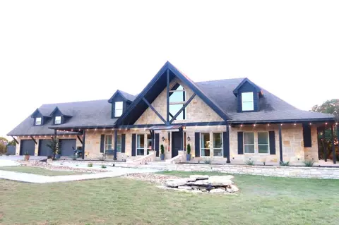 2804 Alta Vista Ct, Granbury, TX 76049