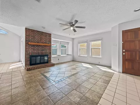 2612 Centaurus Dr, Garland, TX 75044