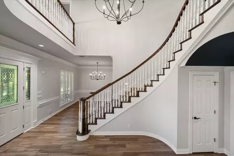 5848 Forest River Dr, Fort Worth, TX 76112