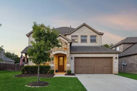 1021 W Villas Ct, Lewisville, TX 75067