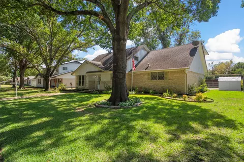 11350 Drummond Dr, Dallas, TX 75228