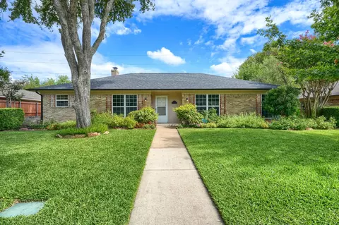 204 Mistletoe Dr, Richardson, TX 75081