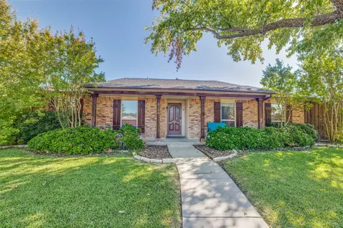 2108 Newcombe Dr, Plano, TX 75093