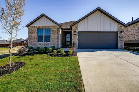 7120 Intrepid Dr, Fort Worth, TX 76179