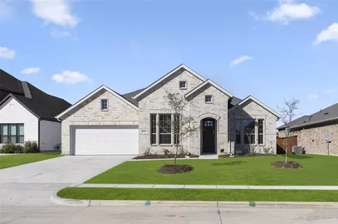916 Guava Ct, Forney, TX 75126