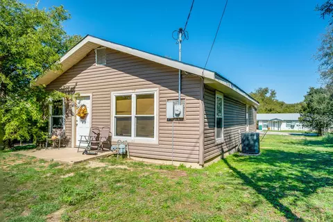 609 E Clifton St, Stephenville, TX 76401
