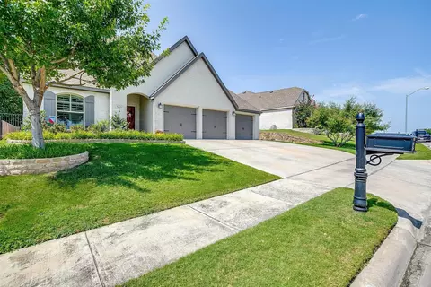 505 Inwood St, Benbrook, TX 76126
