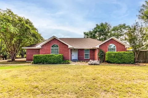 3820 Willow Bend Ln, Midlothian, TX 76065