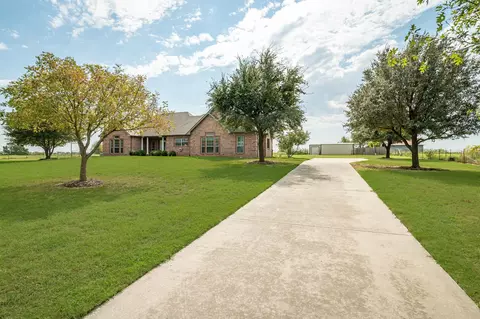 1101 Jordon Moore Rd, Pilot Point, TX 76258 photo 2