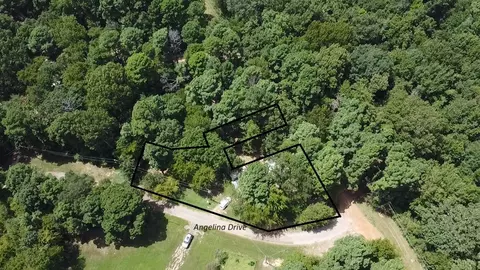 445 Bandera Dr, Mount Vernon, TX 75457