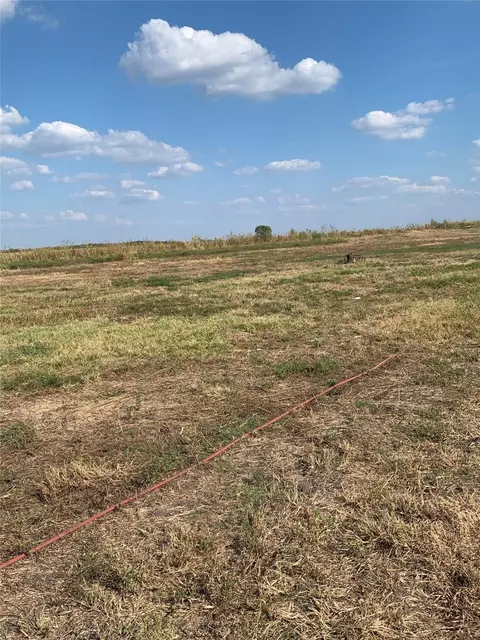6465 NW Co Rd 1160, Barry, TX 75102