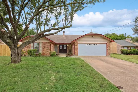 206 Whitney St, Cedar Hill, TX 75104