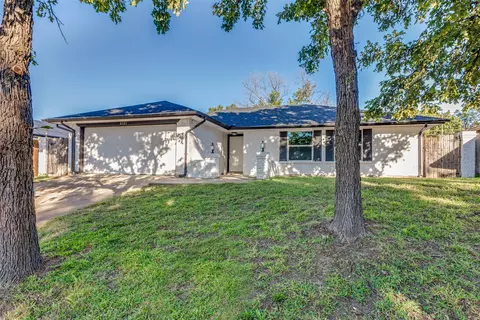 6321 Canyon Cir, Fort Worth, TX 76133
