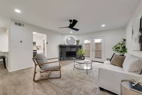 877 Dublin Dr #B, Richardson, TX 75080