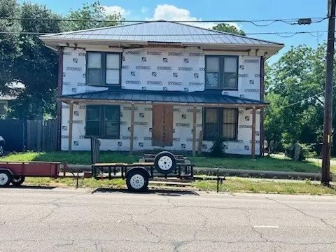 2104 Johnson St, Greenville, TX 75401