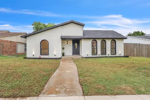 9843 Sophora Cir, Dallas, TX 75249