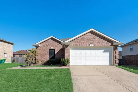 737 Capricorn St, Cedar Hill, TX 75104