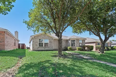 2460 Mallory Ln, Lancaster, TX 75134