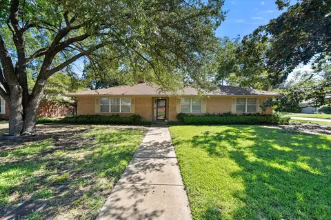 2000 David Dr, Fort Worth, TX 76111