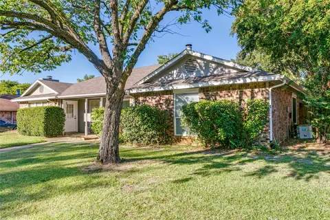 2919 Timothy Ln, Euless, TX 76039