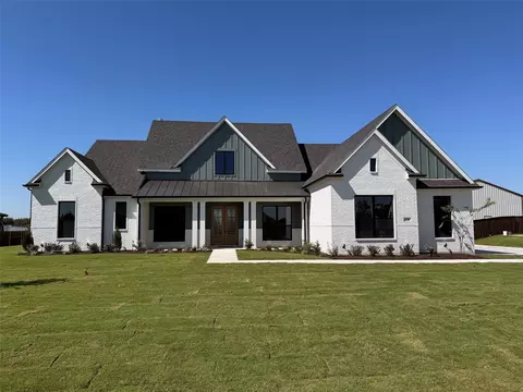 430 Madeleine Trl, Waxahachie, TX 75167