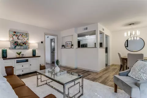 4239 Mckinney Ave #111, Dallas, TX 75205