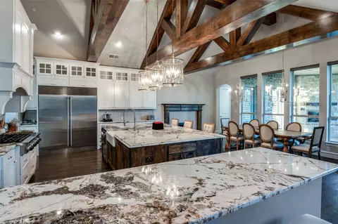 911 Westmore Ln, Lucas, TX 75002