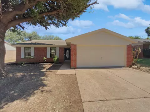 5815 Woodsetter Ln, Arlington, TX 76017
