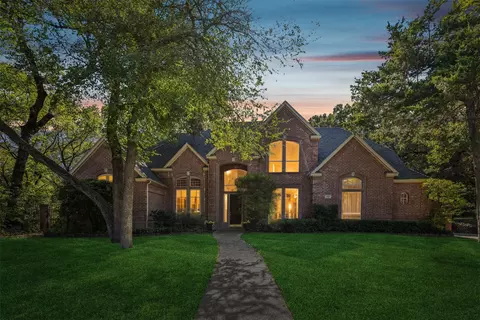 932 Trailwood Ct, Cedar Hill, TX 75104