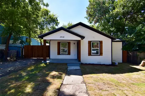 2916 Bideker Ave, Fort Worth, TX 76105