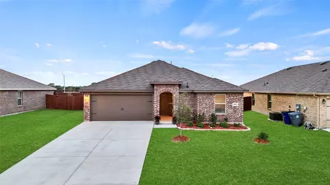 1015 Serena Dr, Dallas, TX 75253