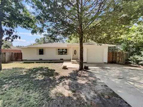 222 Brazos St, Garland, TX 75041