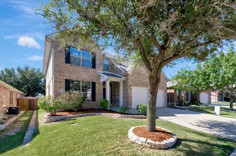 8949 Silent Brook Ln, Fort Worth, TX 76244