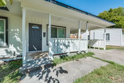 1110 Indian Hills Dr, Grand Prairie, TX 75051