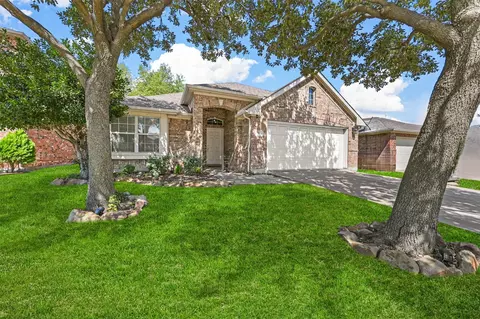2805 Cascade Cove Dr, Little Elm, TX 75068