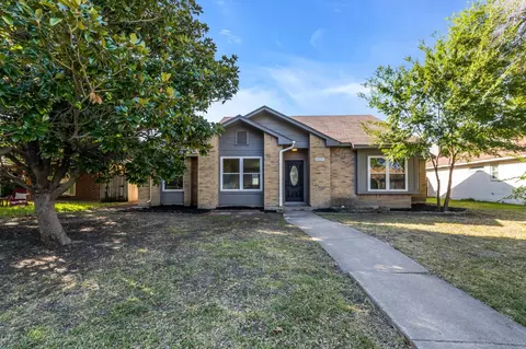 8020 Cornell Dr, Rowlett, TX 75088