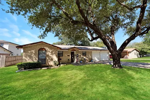 2637 Kingsbury Ave, Richland Hills, TX 76118