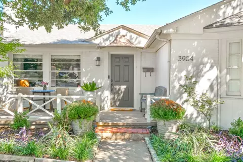3904 W 4th St, Fort Worth, TX 76107