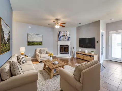 1512 Stanford Dr, Van Alstyne, TX 75495