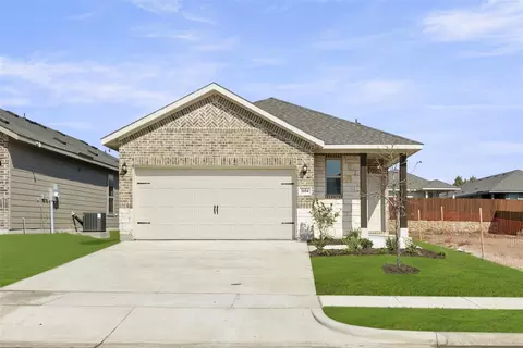 1604 Meadow Crest Dr, Aubrey, TX 76227