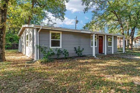 500 Ridgewood Dr, Tool, TX 75143